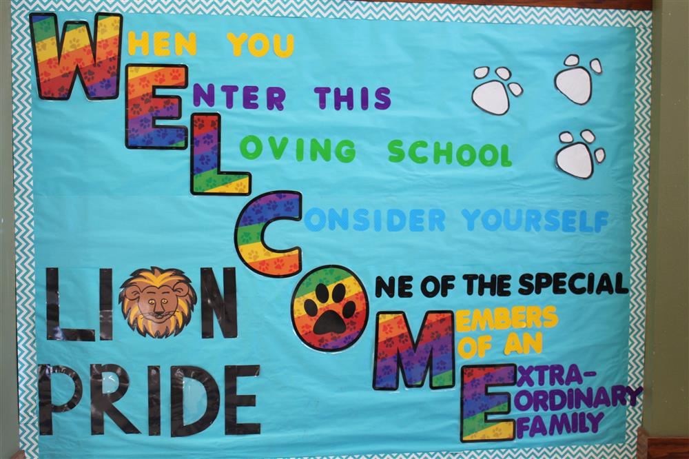  Lincoln Elementary bulletin board that says welcome to families