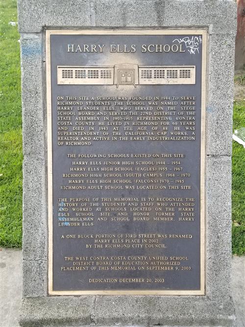 Alumni plaque 